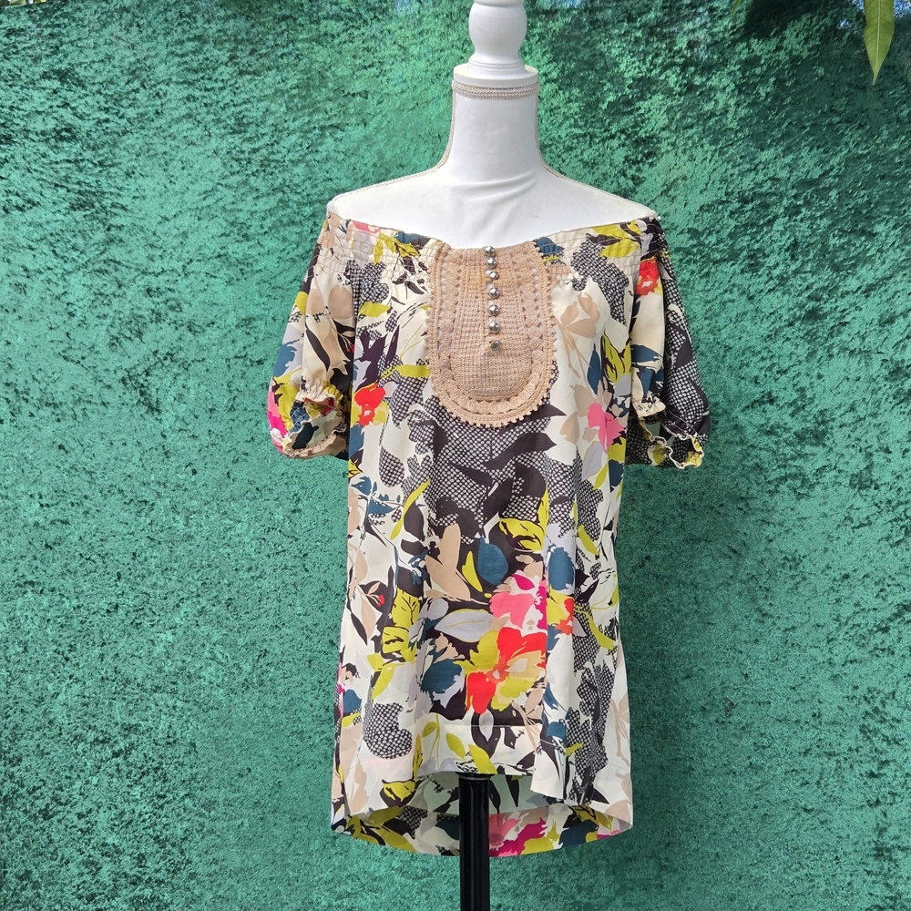 BCBGMaxAzria Multicolor Floral Blouse 295